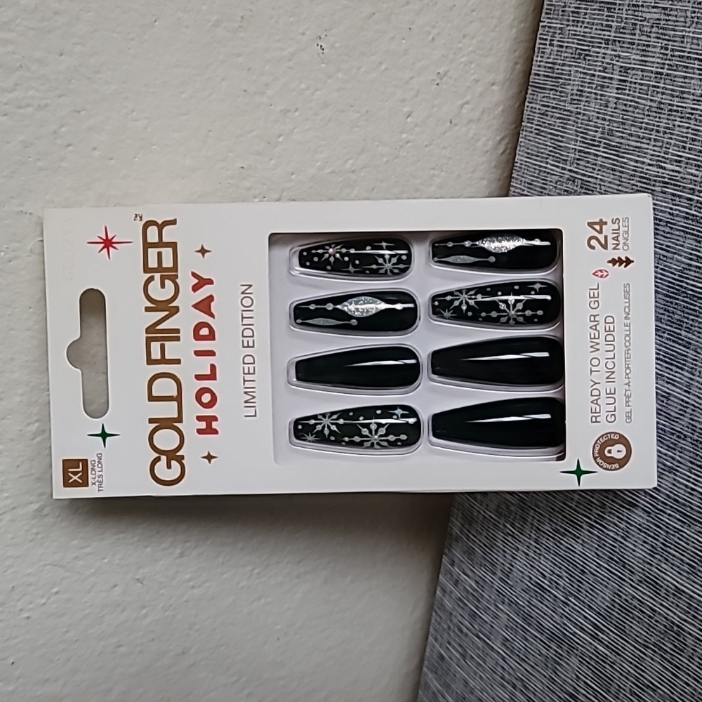 Goldfinger XL Length Glue On Nails Silver Glitter Snowflakes Holiday New ❄️